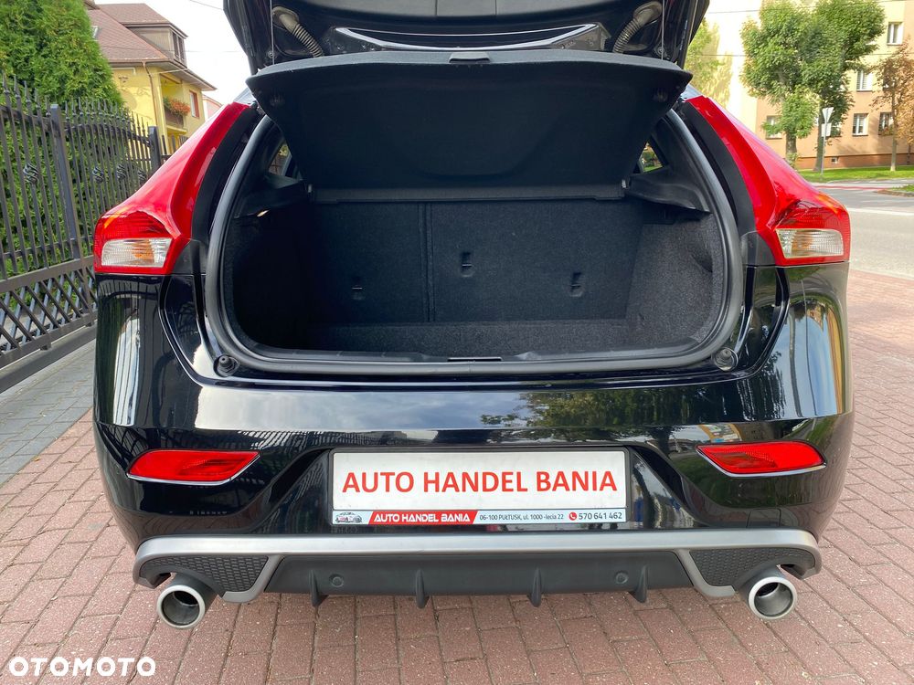 Volvo V40 D3 Geartronic RDesign - 19