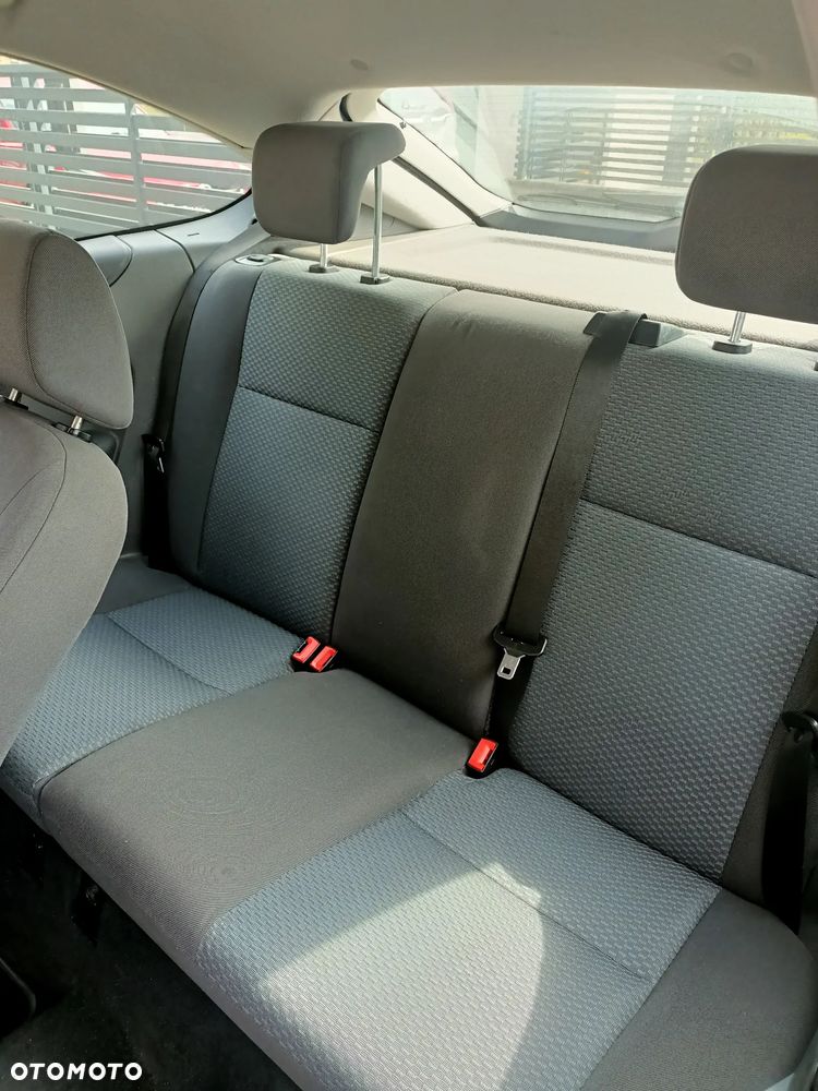 Ford Focus 1.6 16V Ambiente - 3