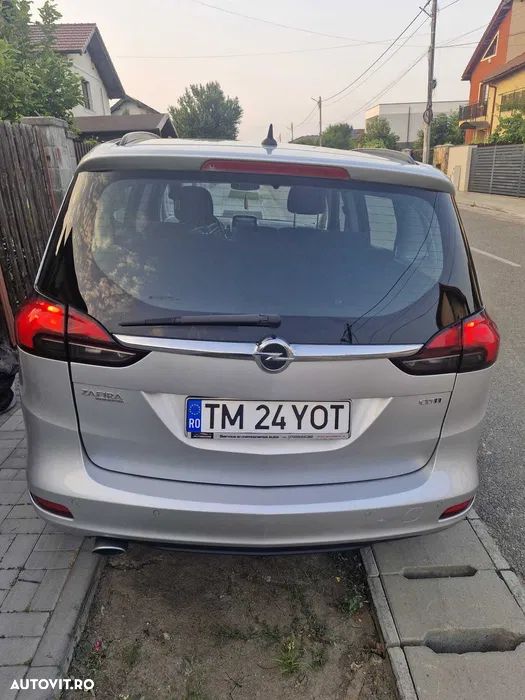 Opel Zafira - 2