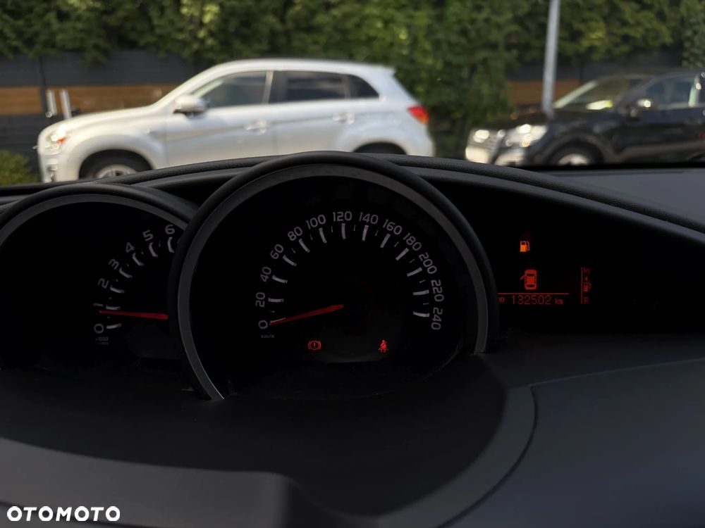 Toyota Verso 1.8 Prestige 7os - 21