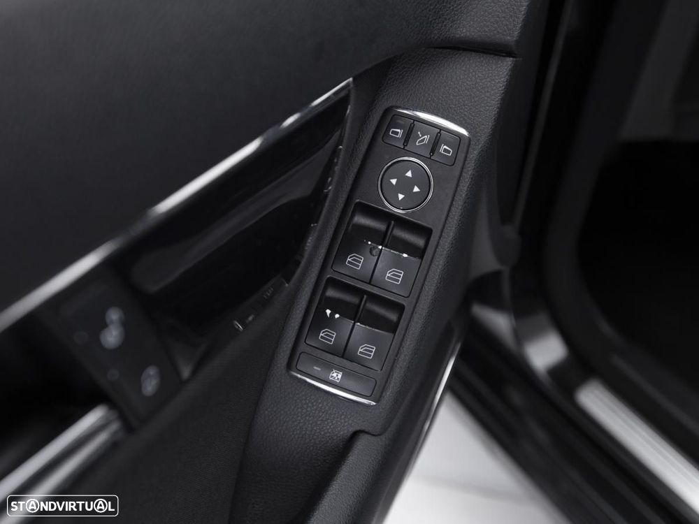 Mercedes-Benz C 200 - 14
