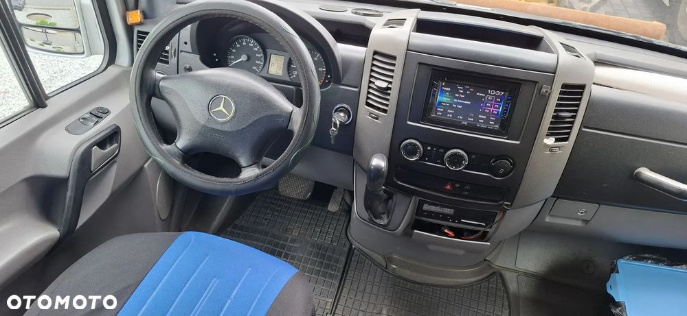 Mercedes-Benz SPRINTER - 5