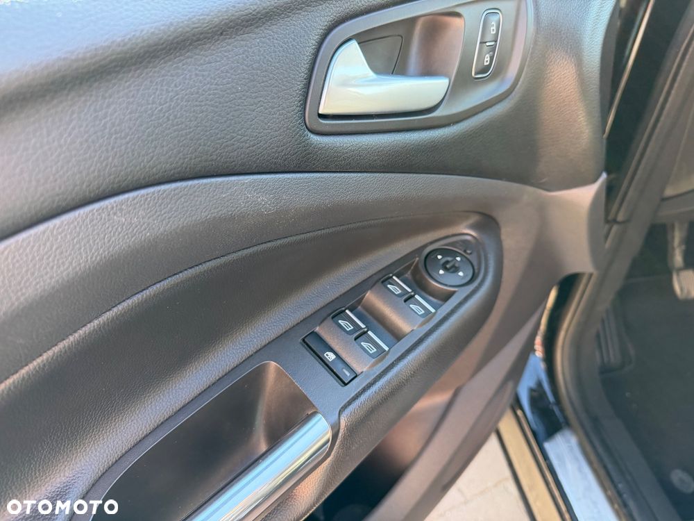 Ford Kuga 2.0 TDCi 4x2 Titanium - 18