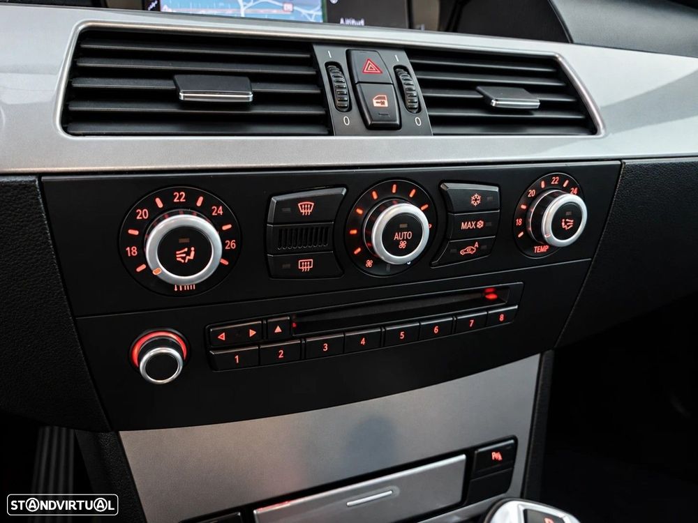 BMW 520 dA Executive - 28