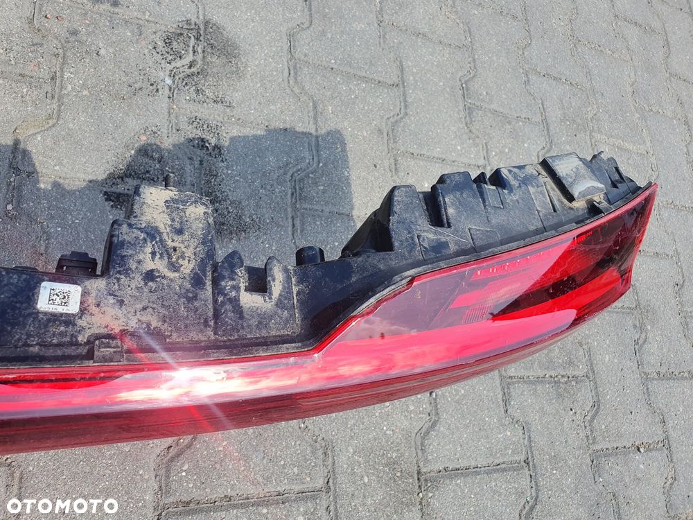 AUDI E-TRON LAMPA TYŁ LED 4KE945095B - 4