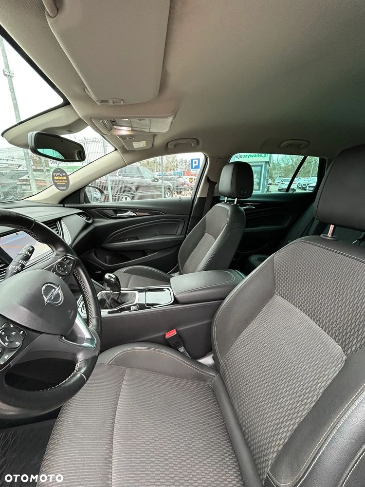 Opel Insignia - 10