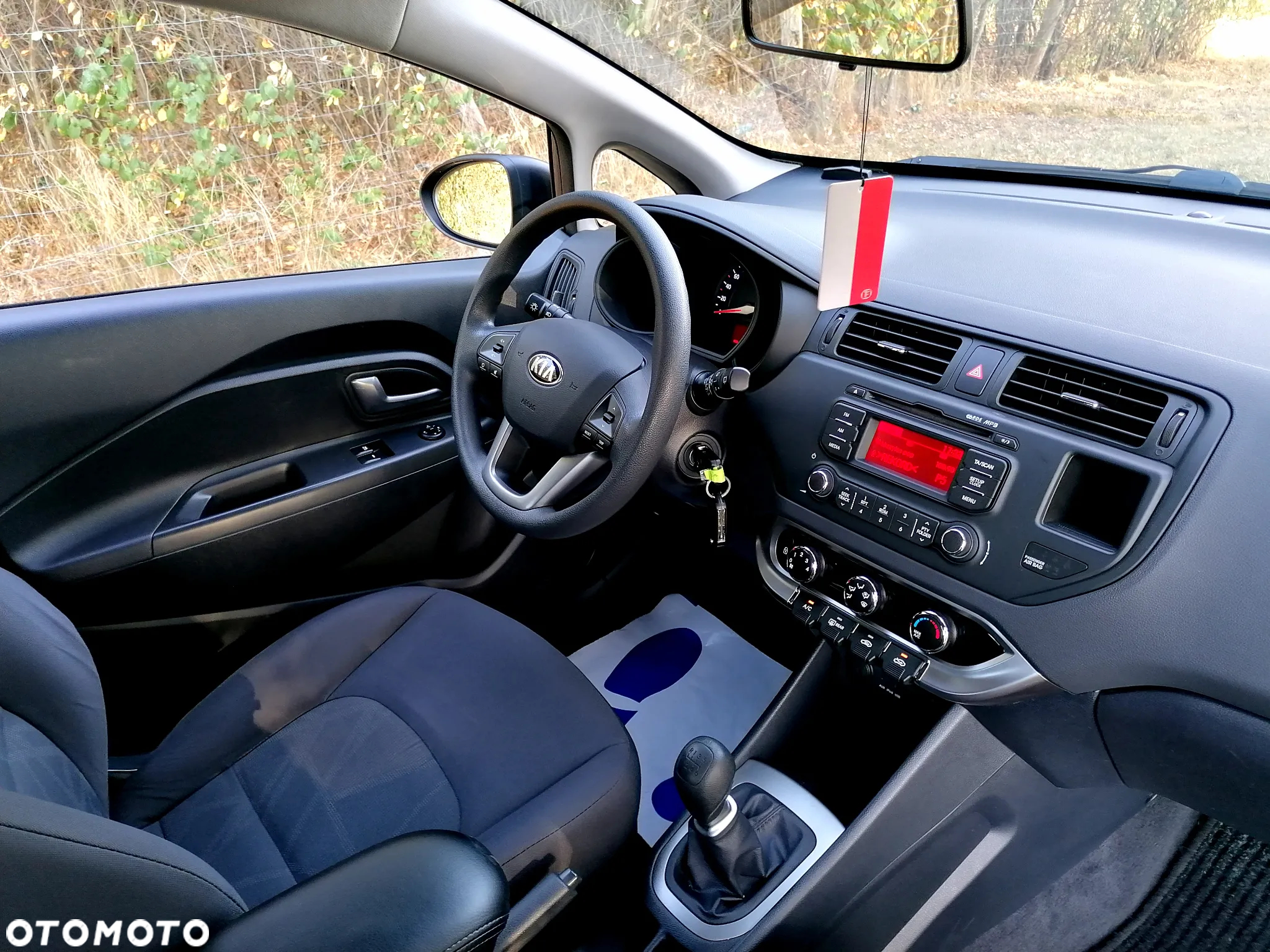 Kia Rio 1.4 Dream Team Edition - 17