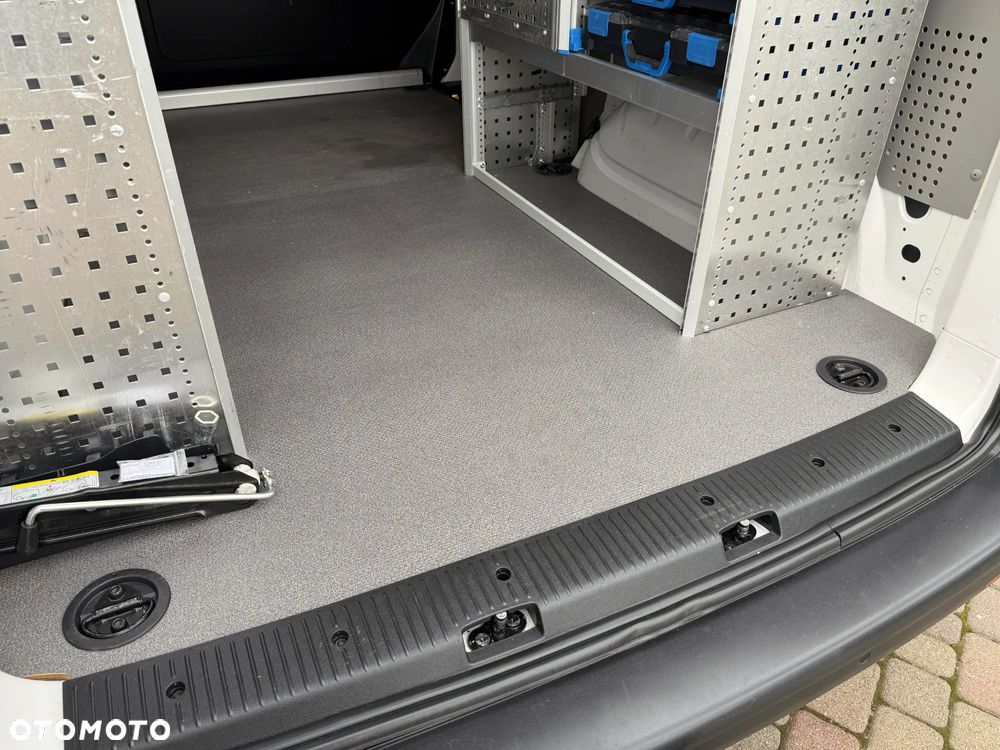 Volkswagen Transporter T6 L1H1 Warsztat SORTIMO - 30