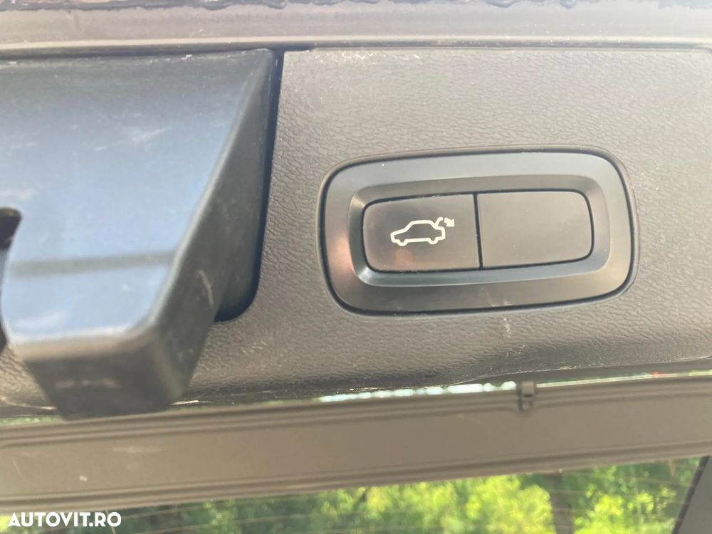 Volvo XC 60 B4 D AWD Geartronic RDesign - 9