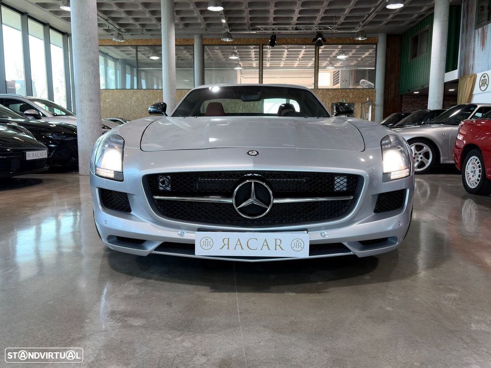 Mercedes-Benz SLS 63 AMG - 14