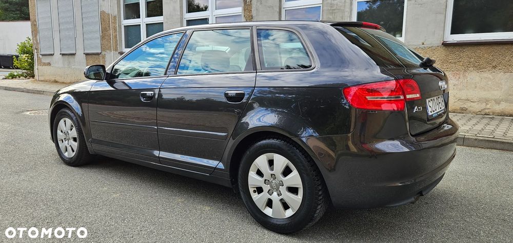 Audi A3 Sportback - 3