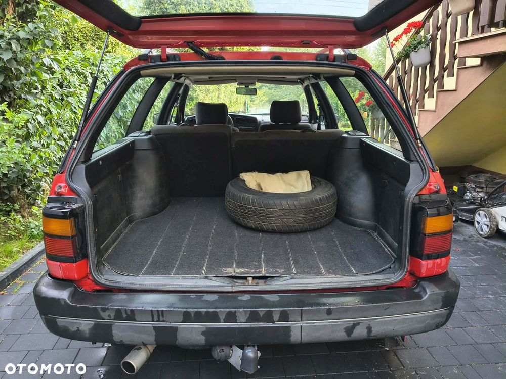 Volkswagen Passat 1.8 GL - 10