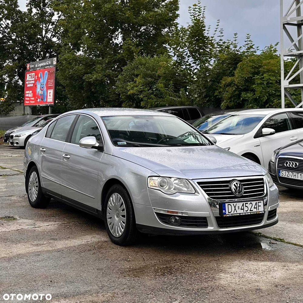Volkswagen Passat - 2