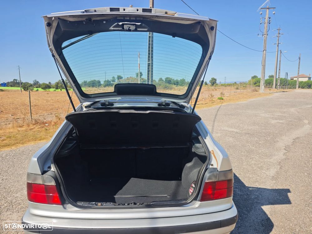 BMW 318 tds Compact - 9
