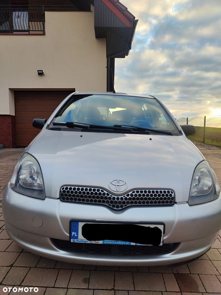 Toyota Yaris 2002 photo 2