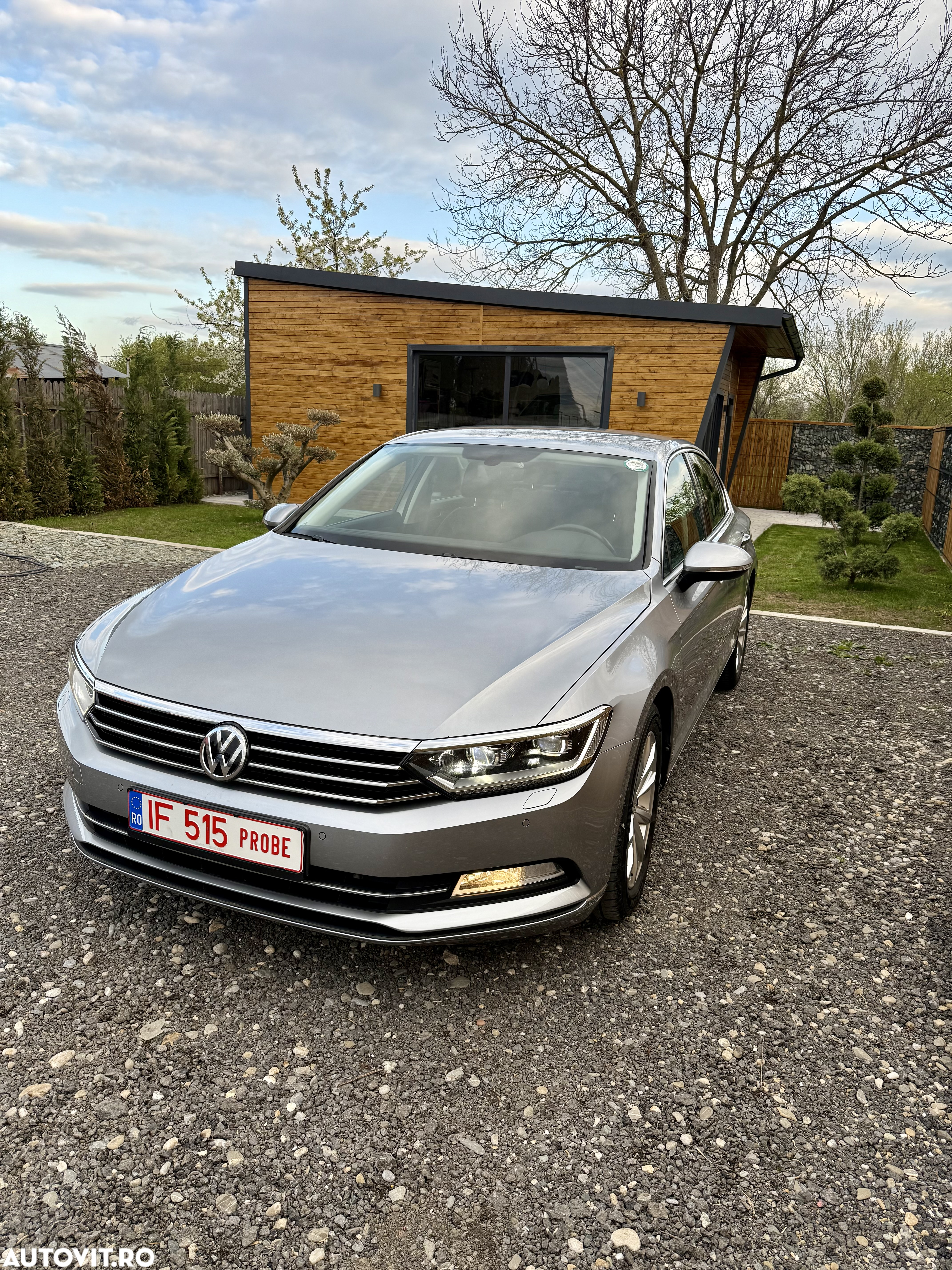 Volkswagen Passat 1.6 TDI DSG Comfortline - 2
