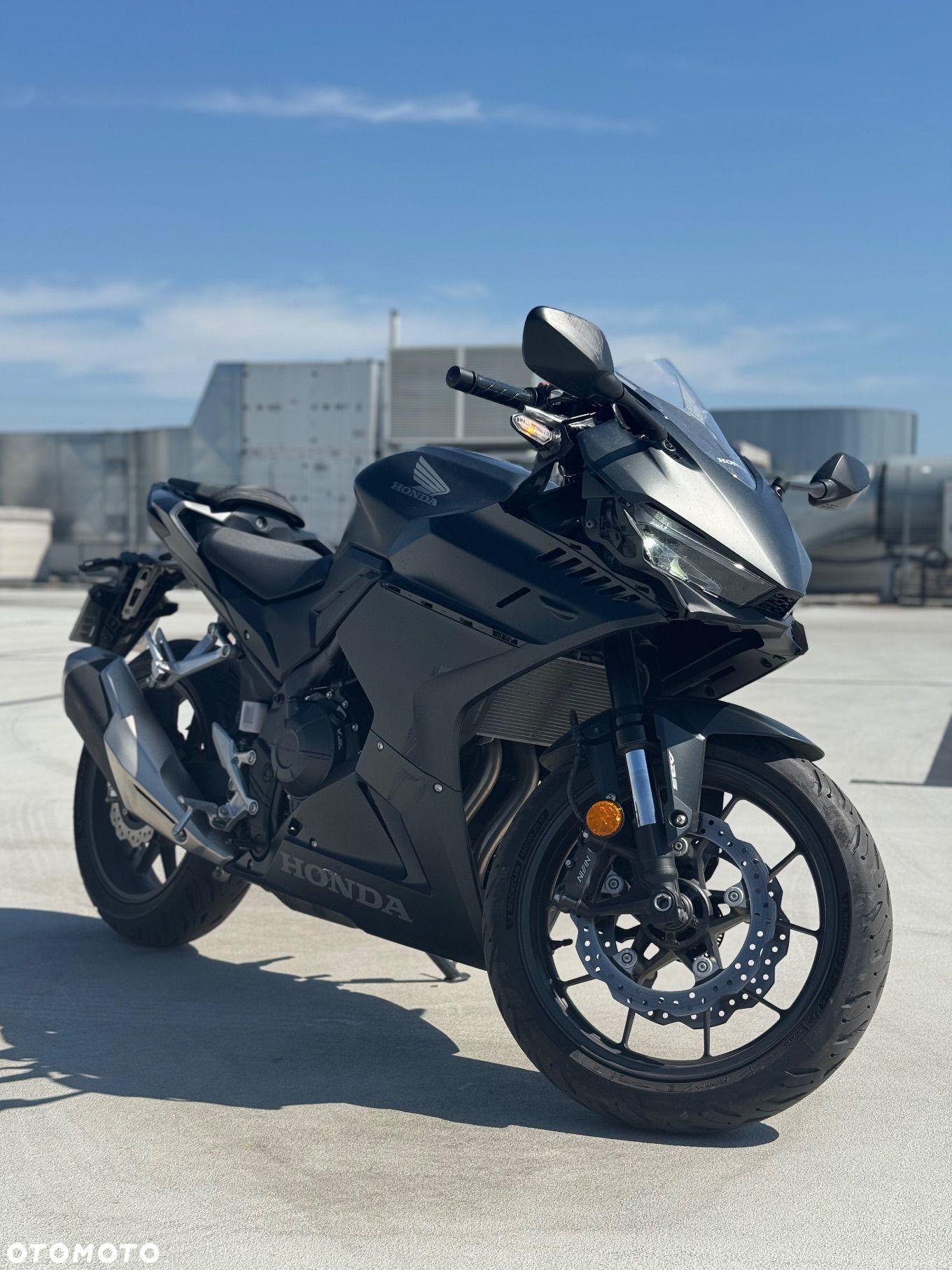 Honda CBR - 1