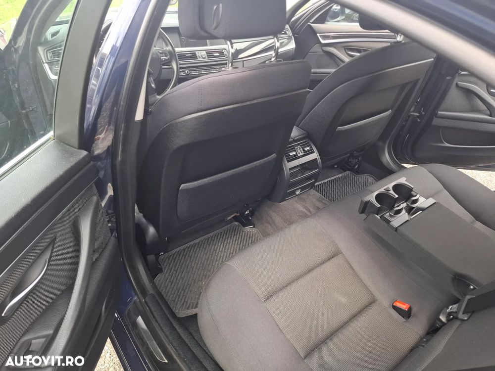 BMW Seria 5 520d Blue Performance - 6