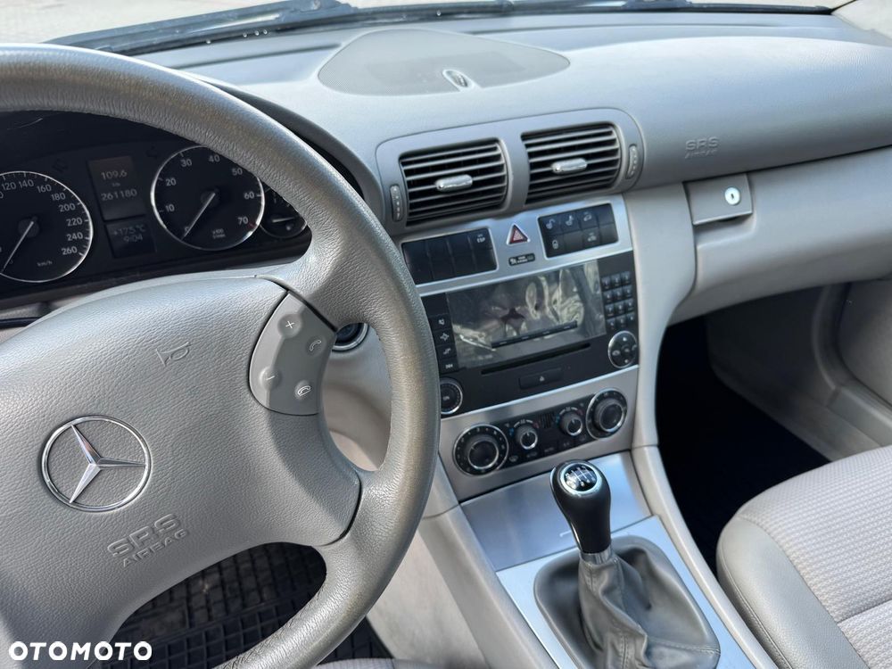 Mercedes-Benz C-Class 2005 photo 5