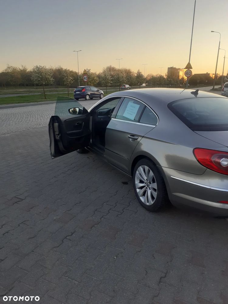 Volkswagen Passat CC 1.8 TSI DSG - 11