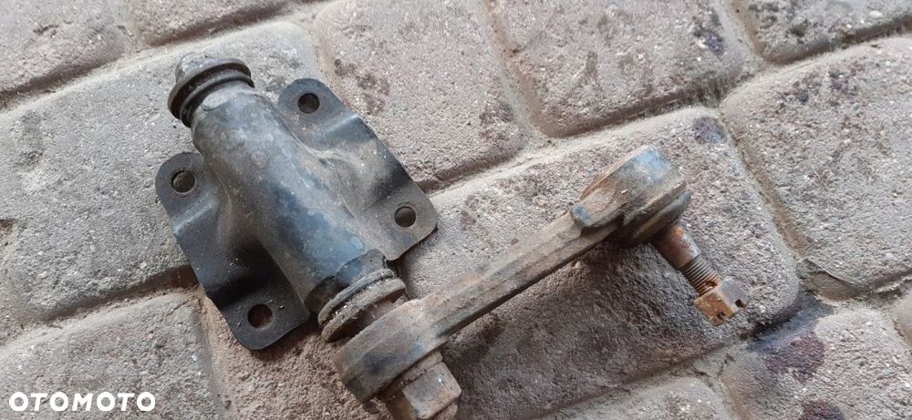 Nissan Navara D22 Wspornik Drążka - 1