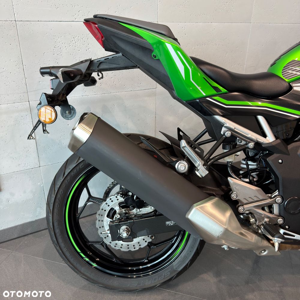 Kawasaki Z - 6
