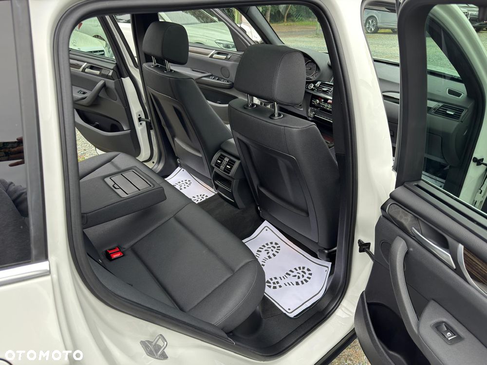 BMW X3 xDrive28i - 18