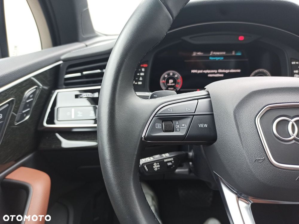 Audi Q7 - 13