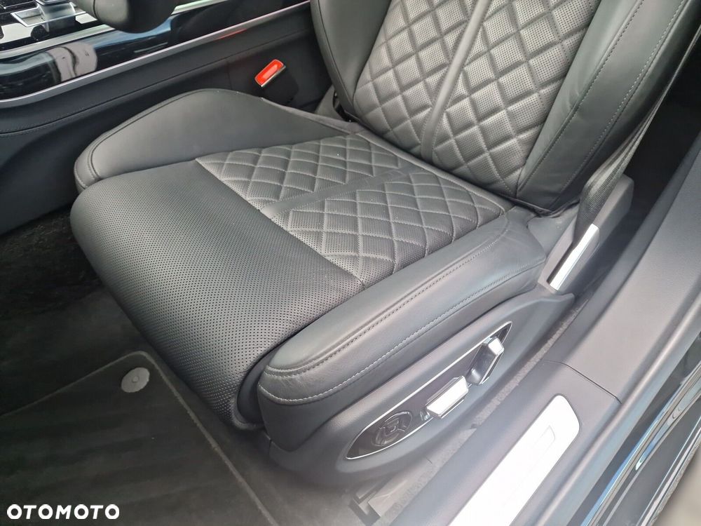 Audi A8 - 13