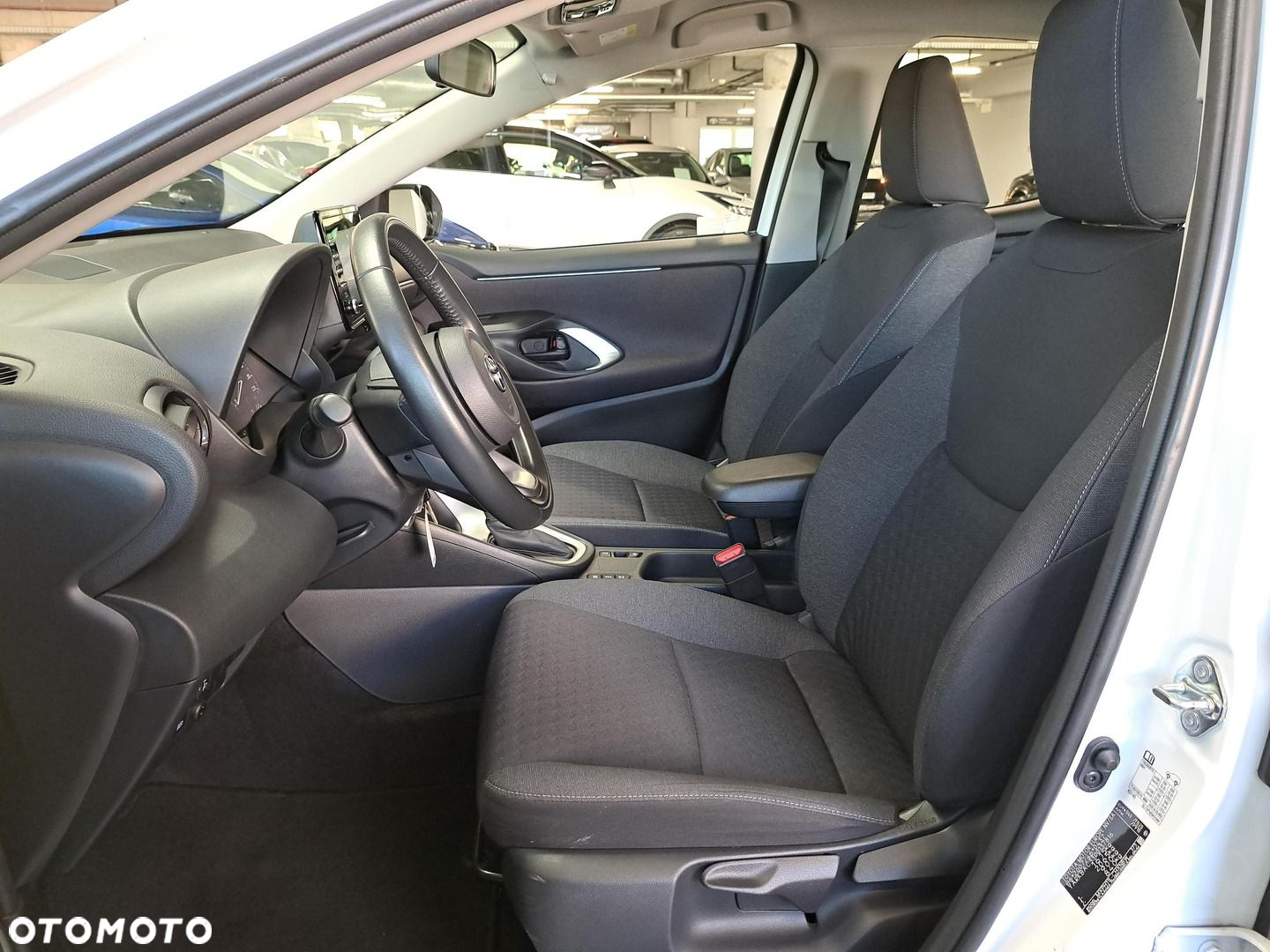 Toyota Yaris Hybrid 1.5 Comfort - 11