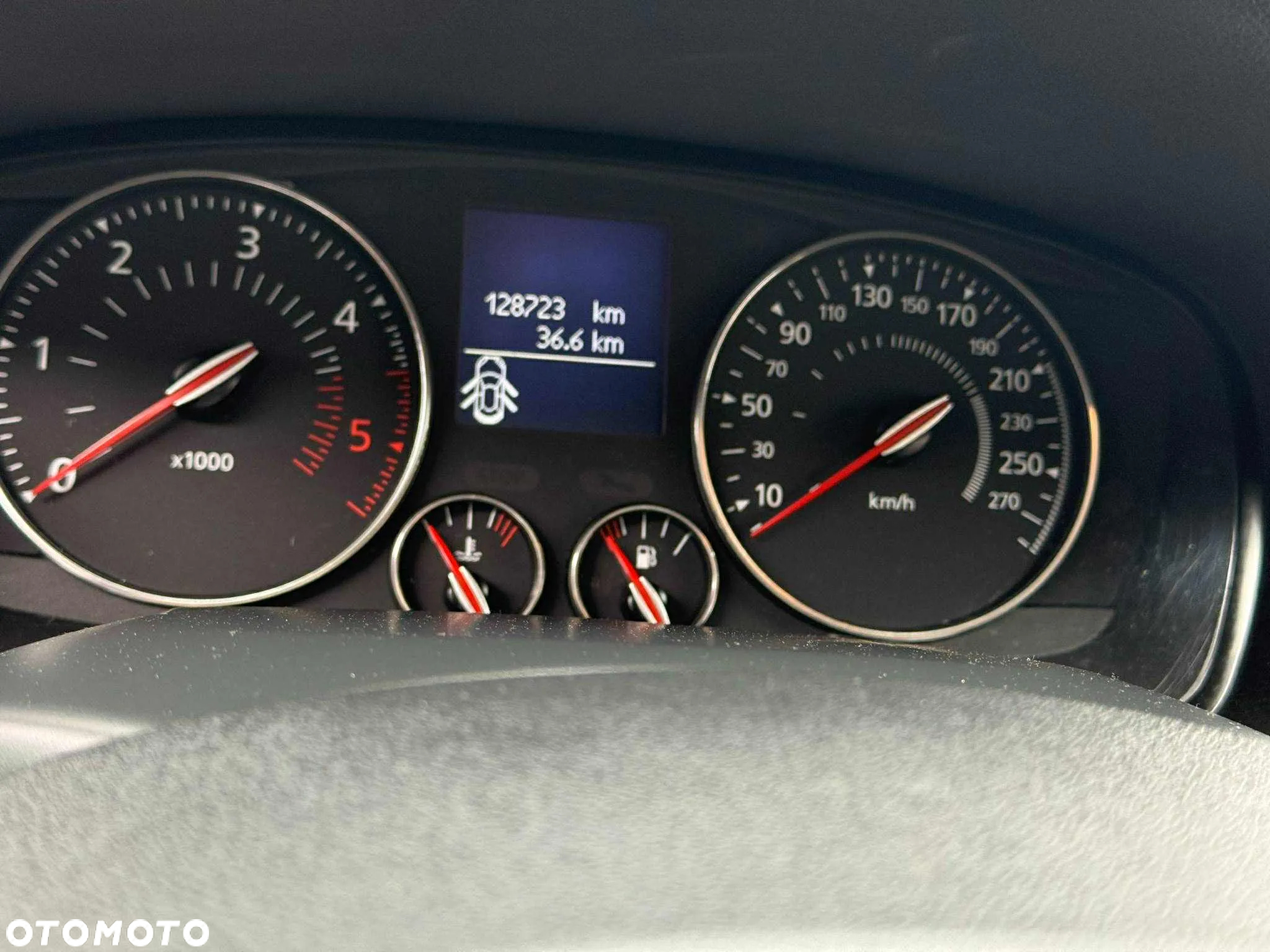 Renault Laguna Grandtour 2.0 dCi FAP Expression - 15