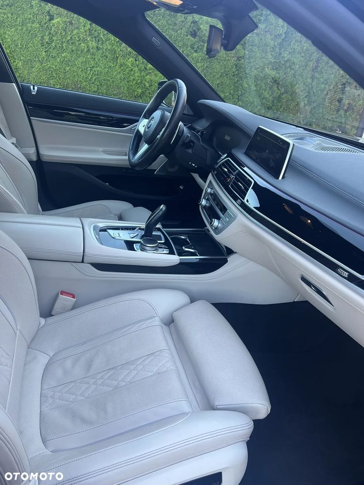 BMW Seria 7 750d xDrive - 13