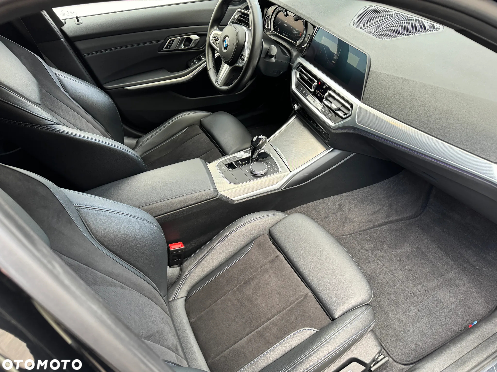 BMW Seria 3 318d M Sport - 8