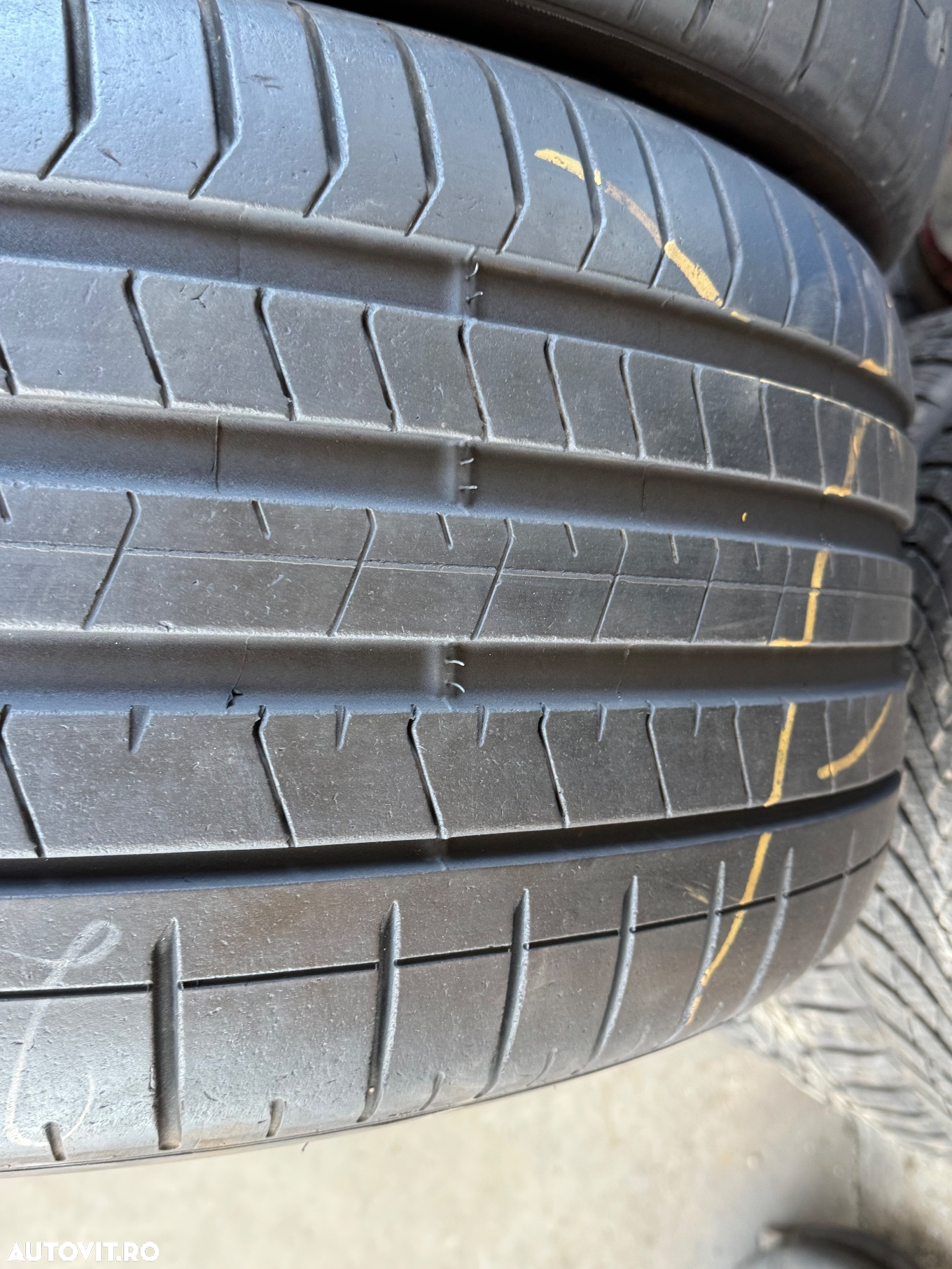 Vând 4 anvelope 285/40/22 Pirelli de vară ca noi - 6