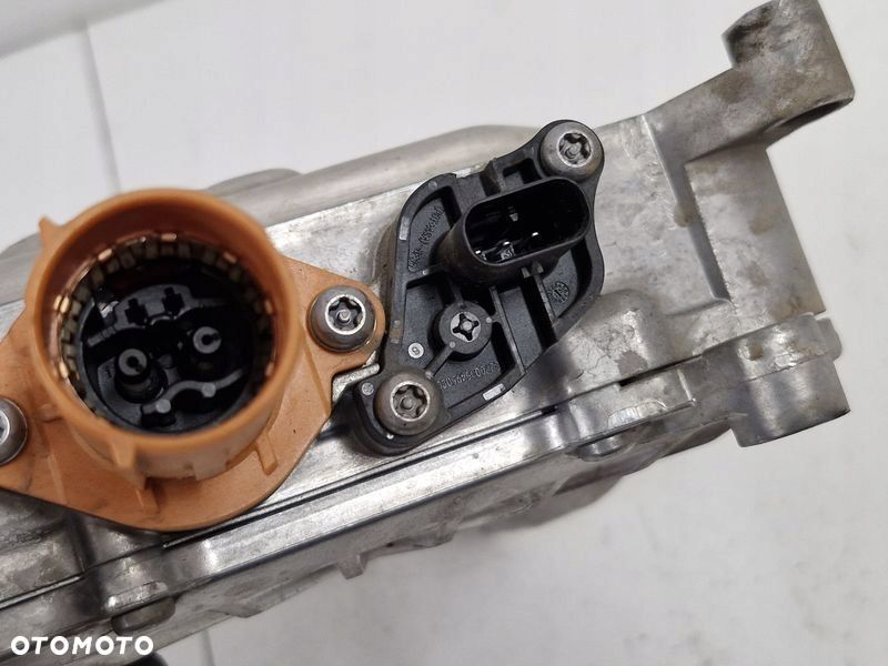 BMW XM G09 U06 U11 1.5 B HYBRYDA ELEKTRYCZNY PODGRZEWACZ WODY CIECZY - 9