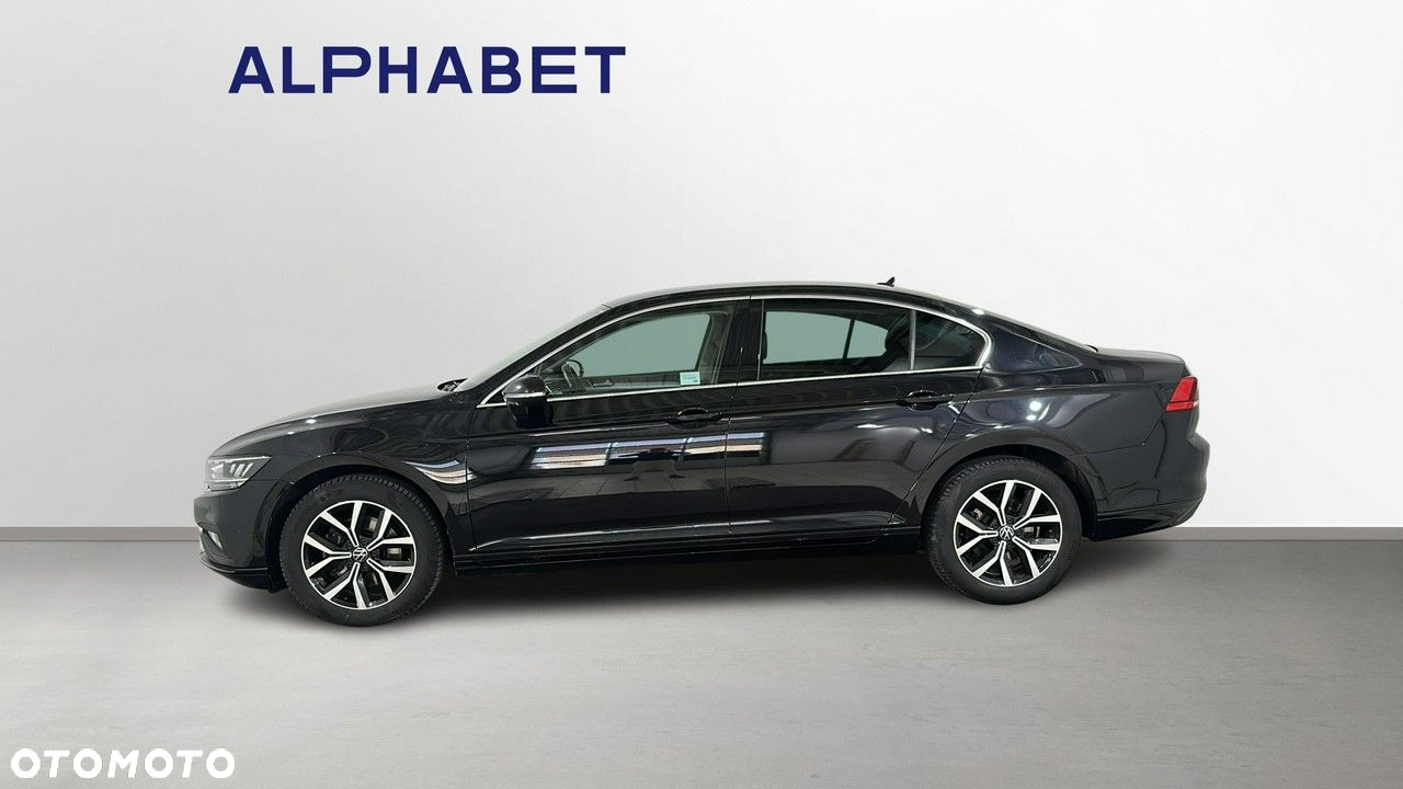 Volkswagen Passat - 2