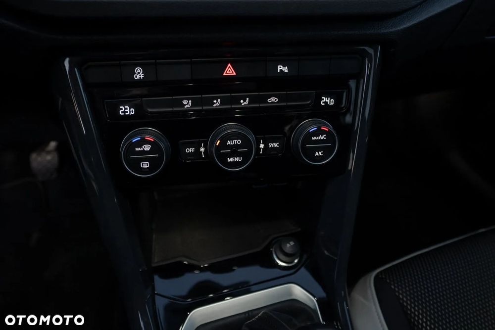 Volkswagen T-Roc 1.5 TSI GPF ACT Premium - 35