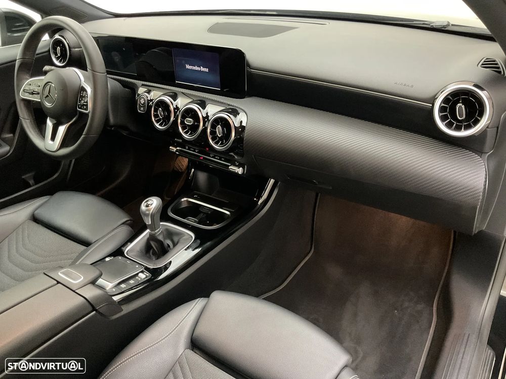 Mercedes-Benz A 180 d Style Plus - 13