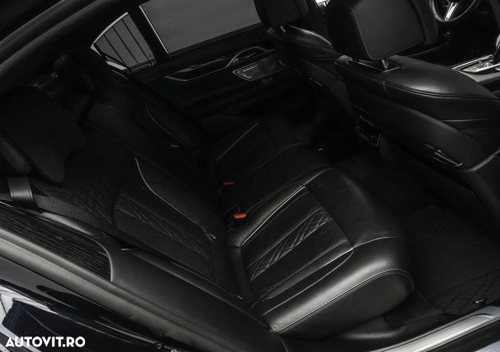 BMW Seria 7 740d xDrive - 17
