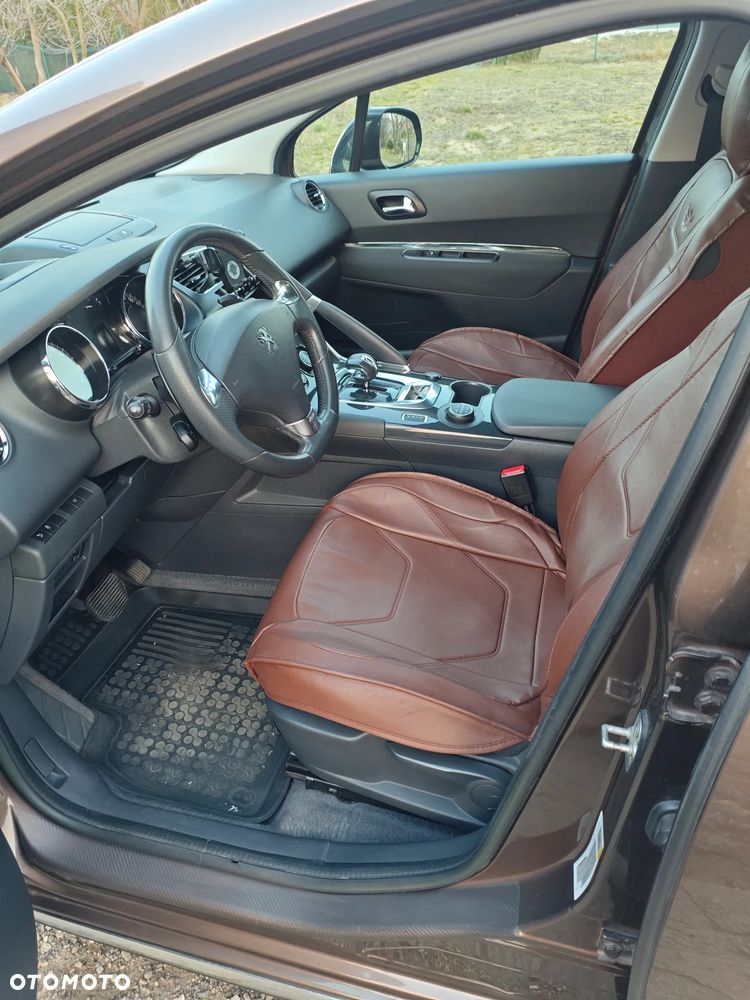 Peugeot 3008 Hybrid4 - 15