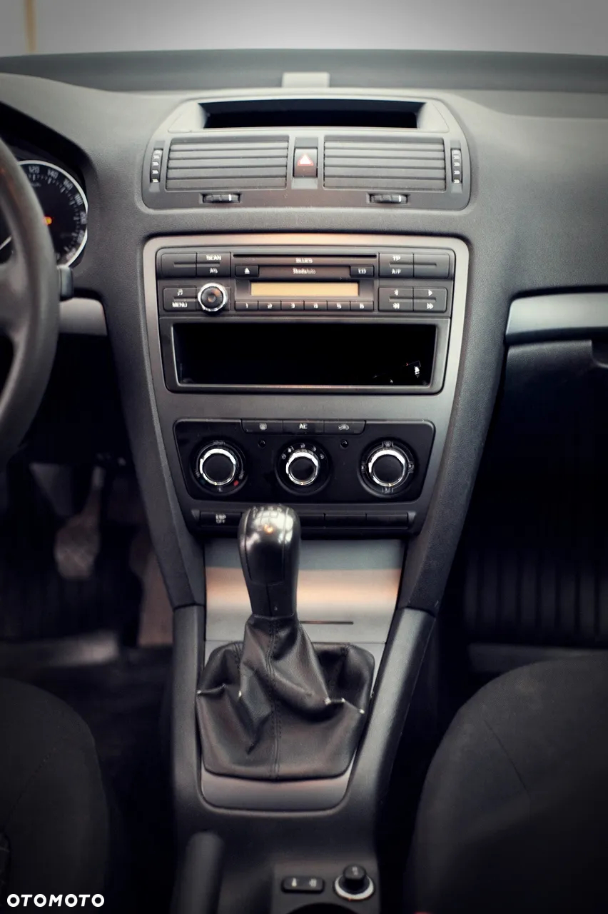 Skoda Octavia 1.6 Classic - 8