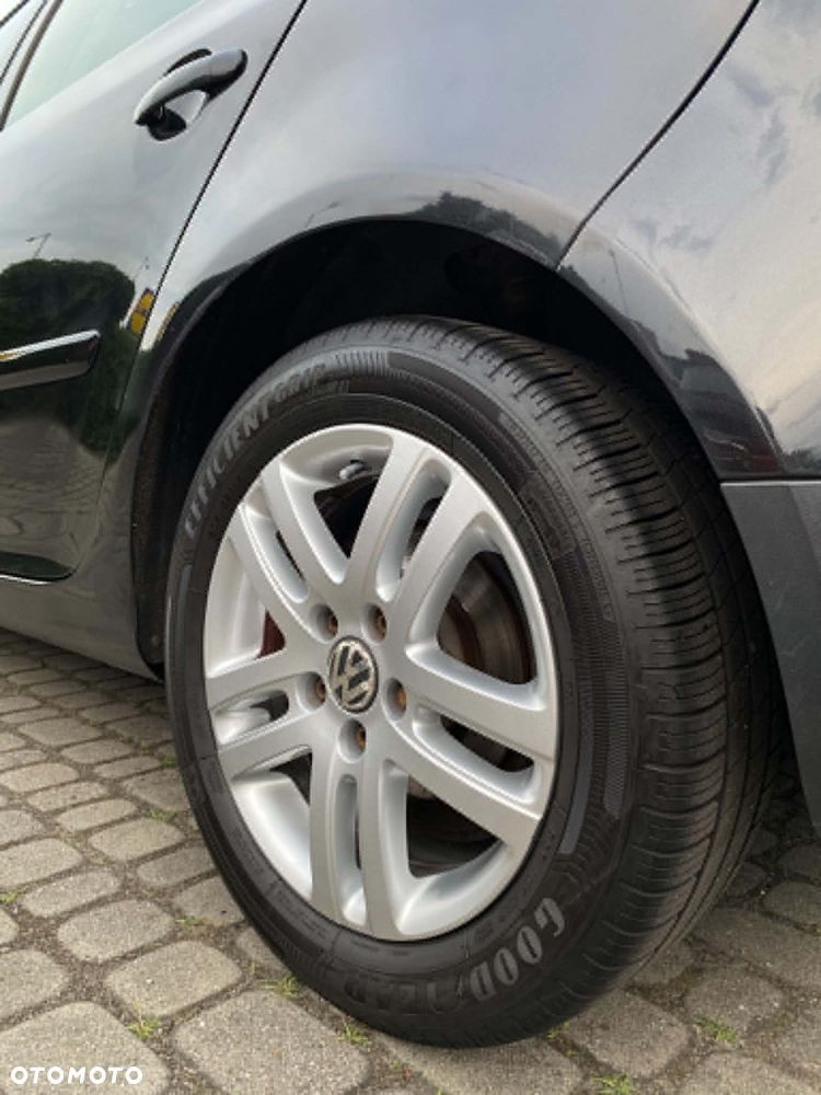 Volkswagen Golf 1.9 TDI Individual - 12