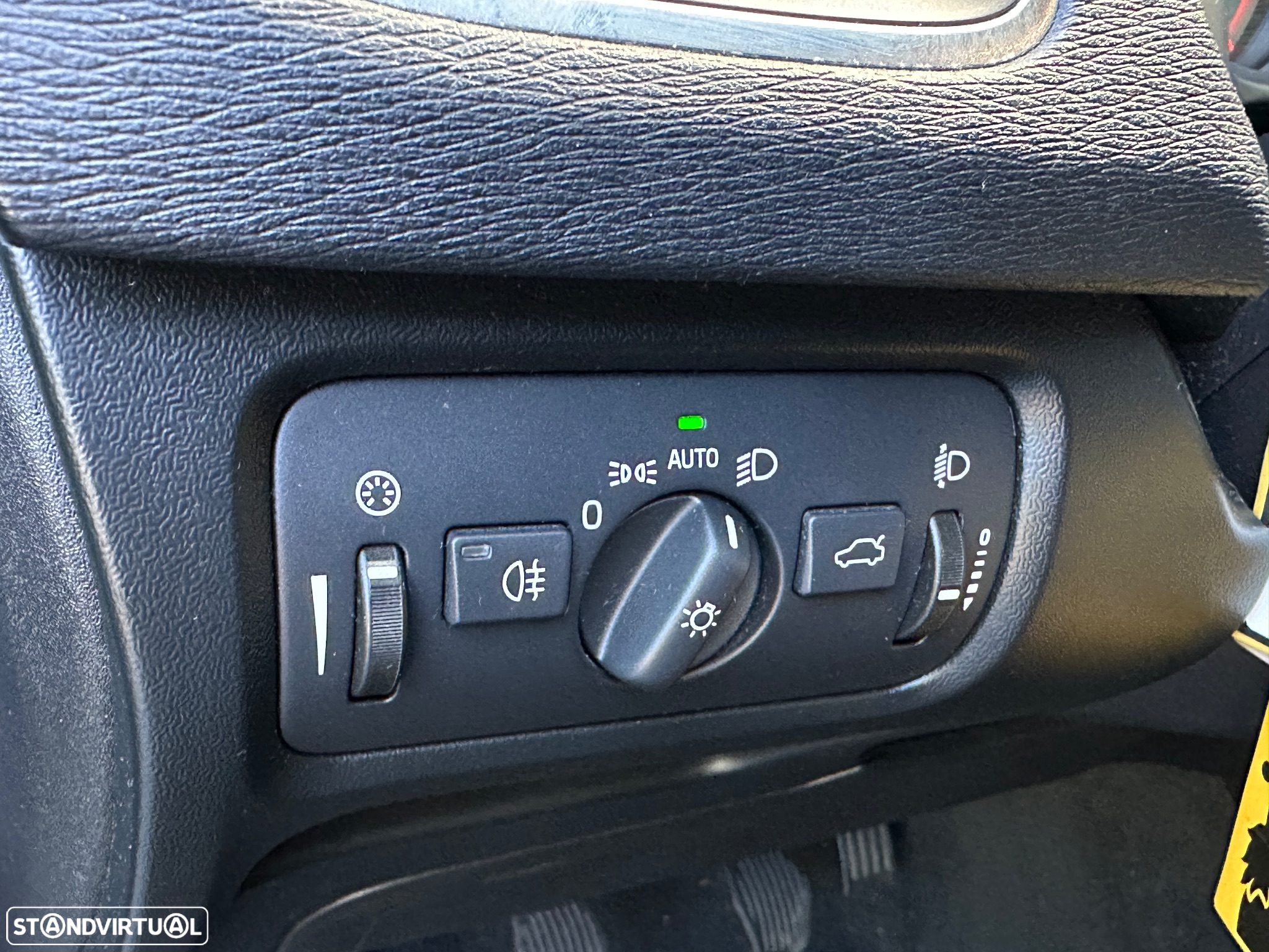 Volvo V40 1.6 D2 Kinetic - 20