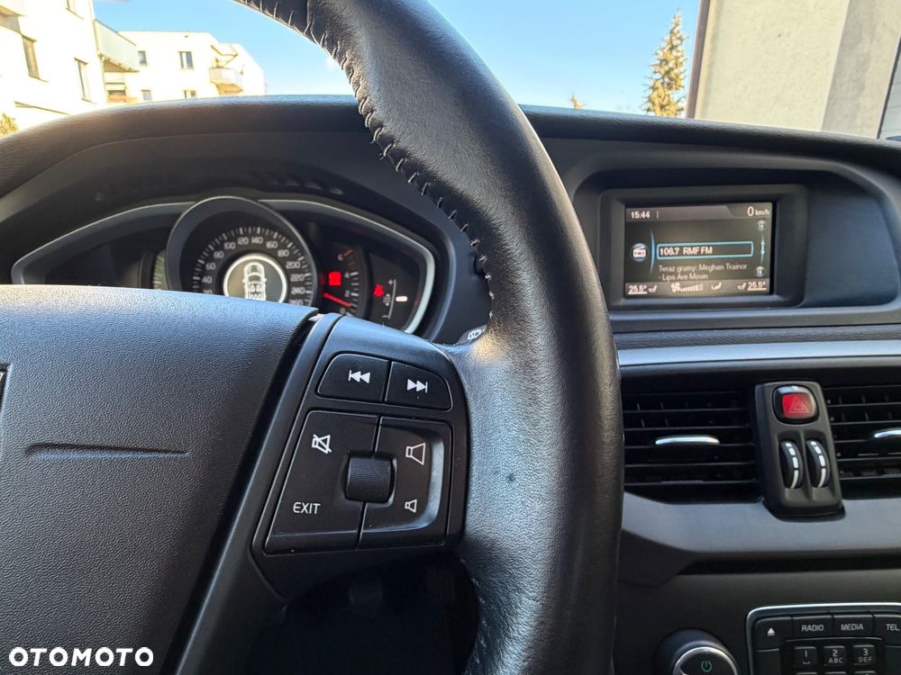 Volvo V40 D2 Drive-E Momentum - 29