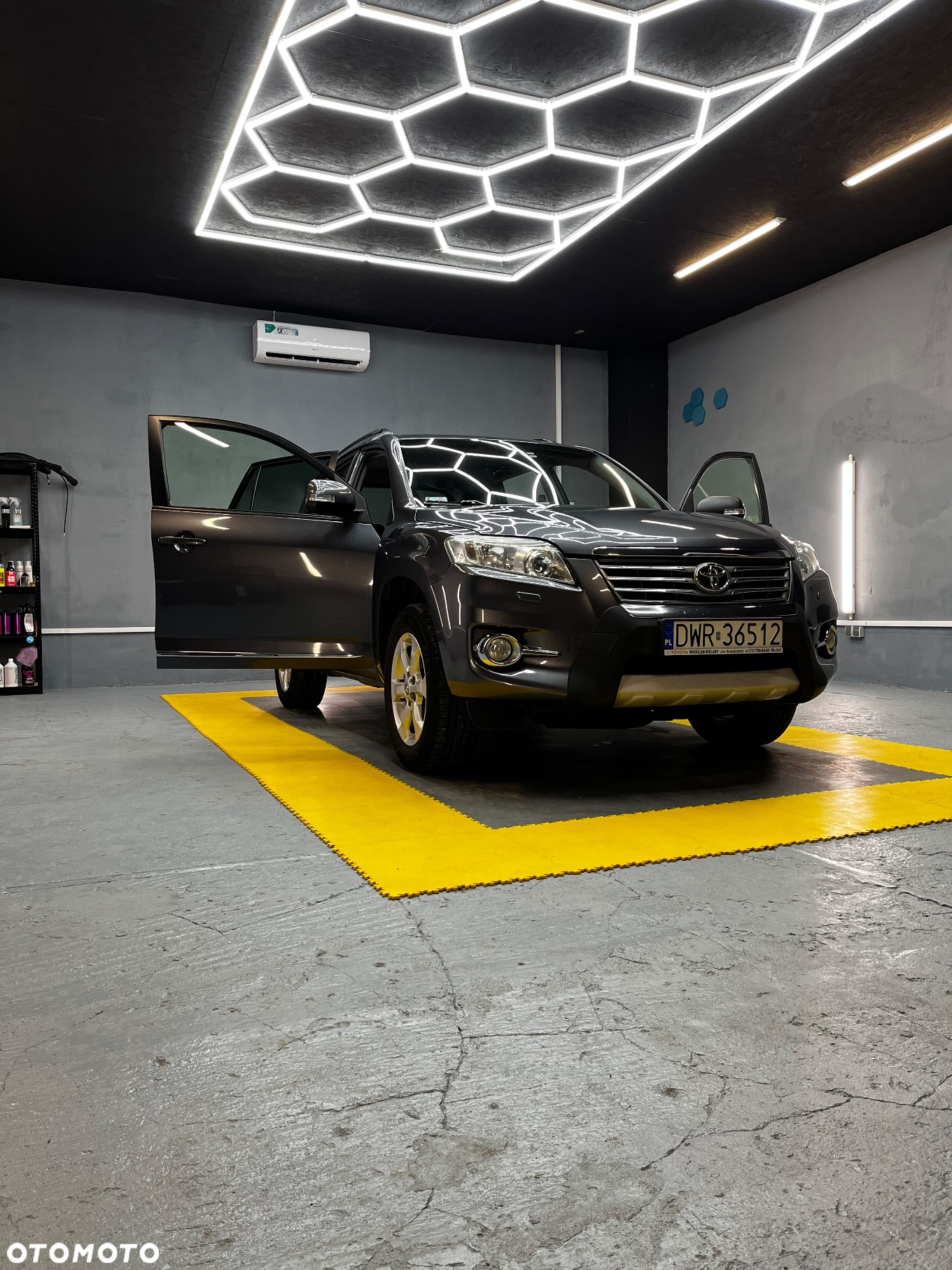 Toyota RAV4 - 7