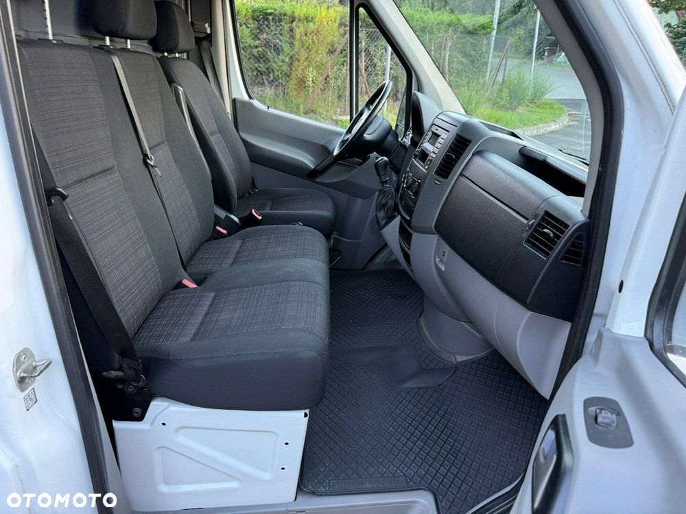 Mercedes-Benz Sprinter - 8
