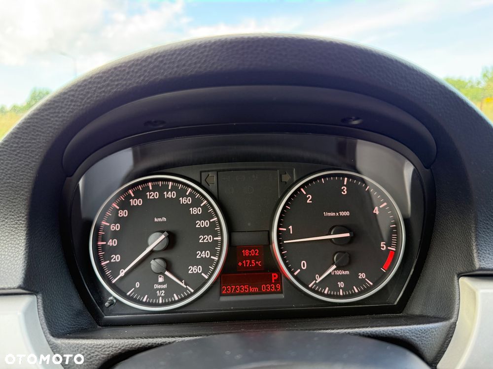 BMW Seria 3 318d DPF Edition Lifestyle - 10