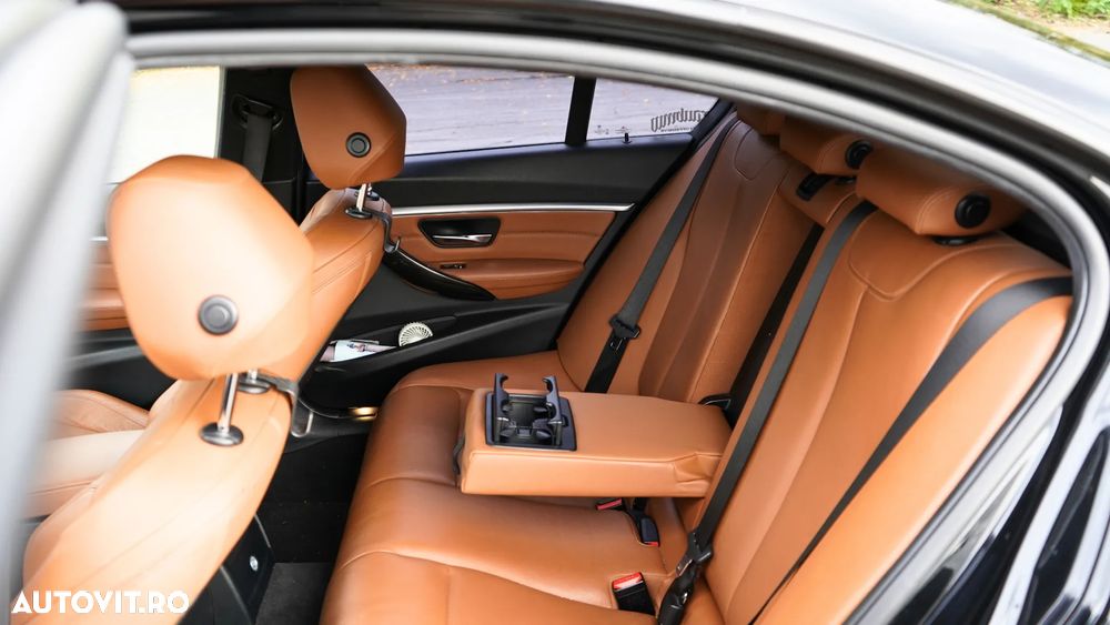 BMW Seria 3 330i xDrive AT Luxury Line - 18