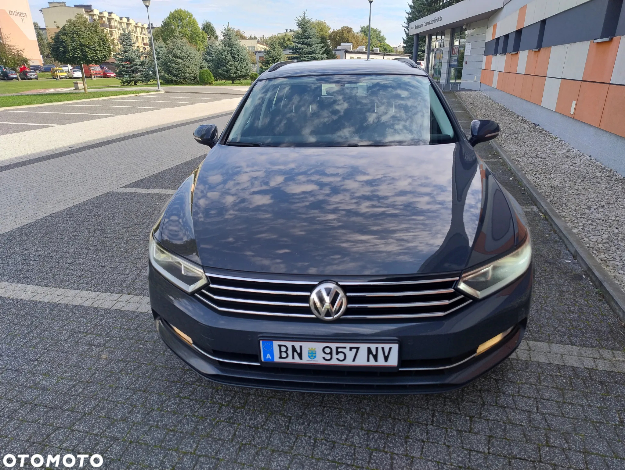 Volkswagen Passat Variant 2.0 TDI (BlueMotion Technology) Trendline - 5