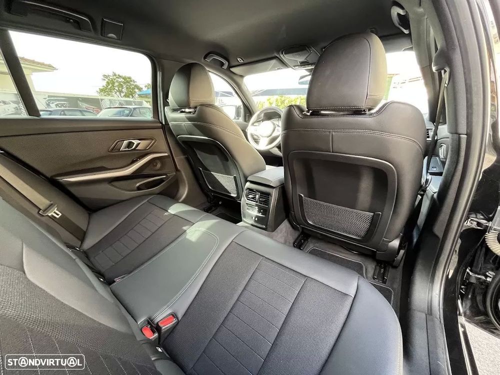 BMW 320 d Pack M Auto - 37